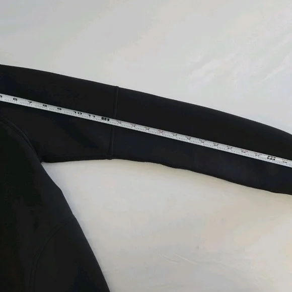 Lululemon's Embrace The Space Hoodie Black Size 4 Oversized Hoodie After Workout - Picture 8 of 14
